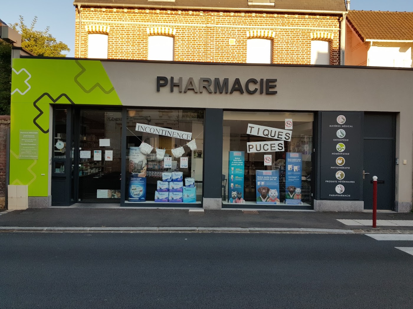 Pharmacie DEBROUWER - matériel médical