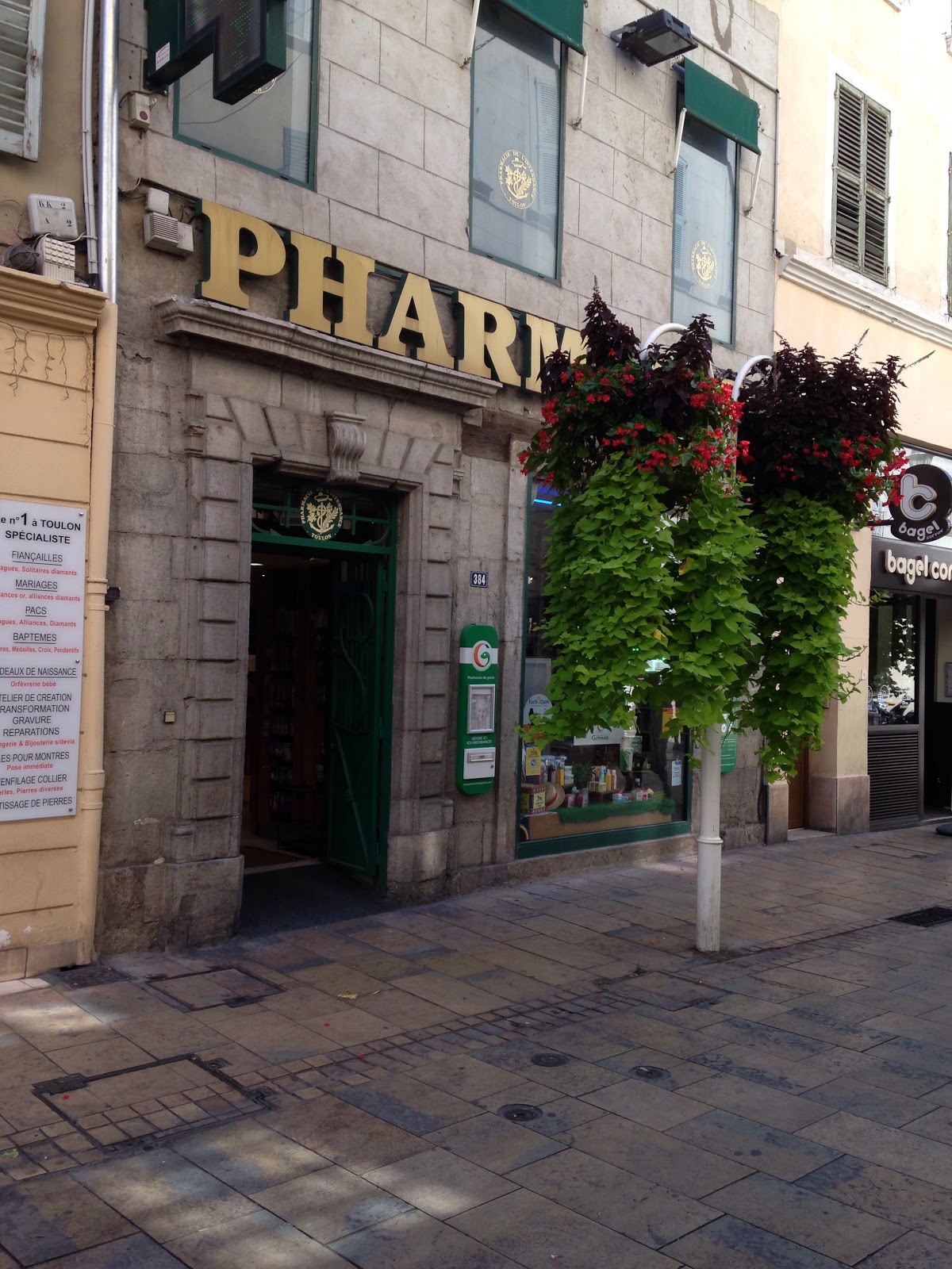 PHARMACIE JAURES