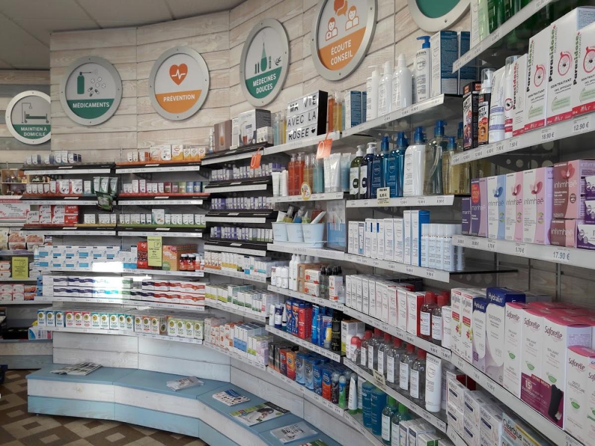 Pharmacie du chapeau rouge