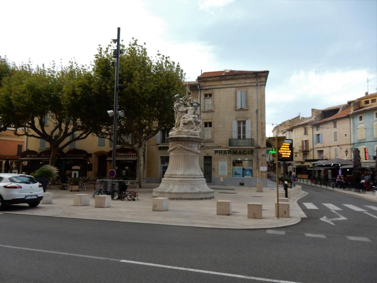 Pharmacie Du Théatre Antique 51 rue Caristie 84100 Orange