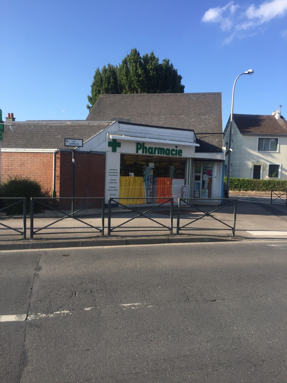 Pharmacie du Village