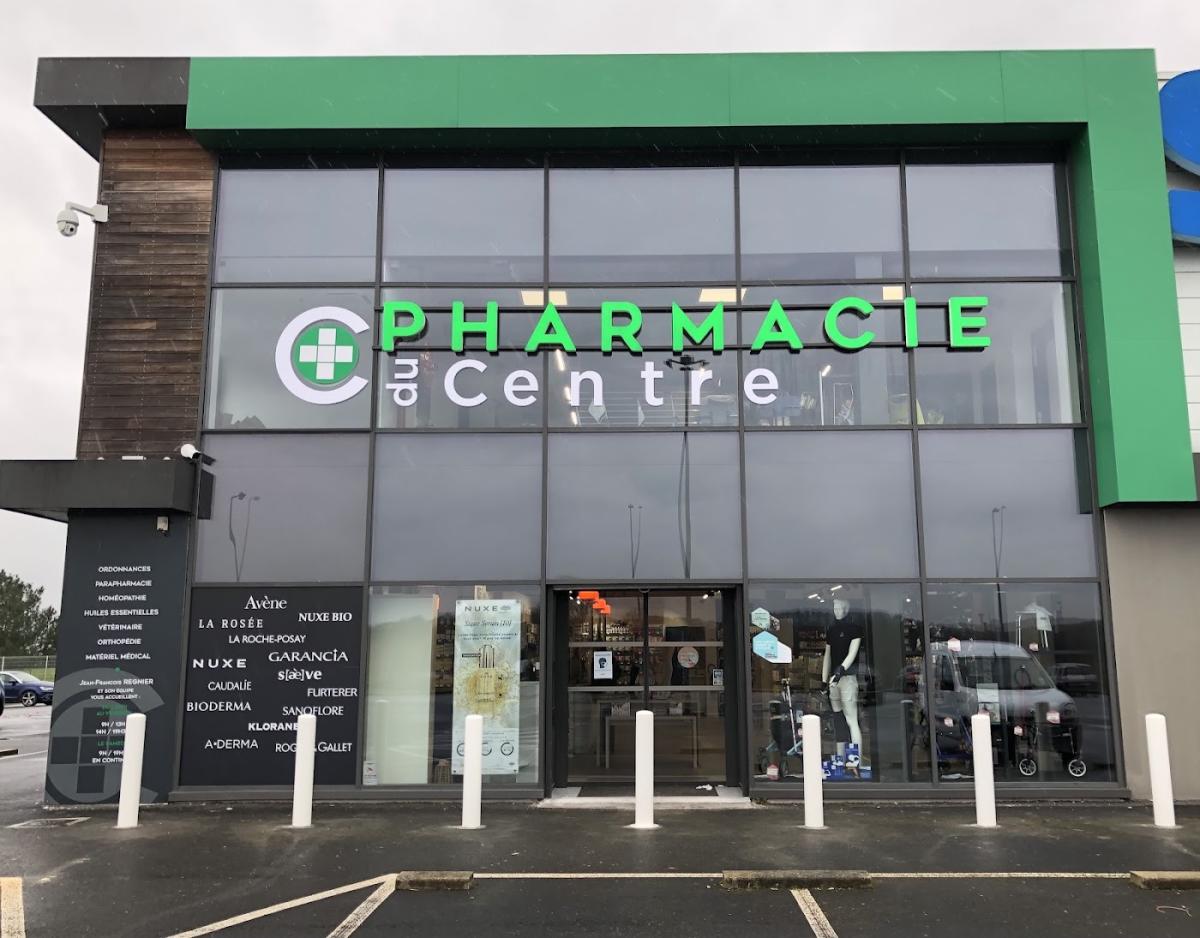 Pharmacie du centre .galerie super u - Pharmacie à Josselin