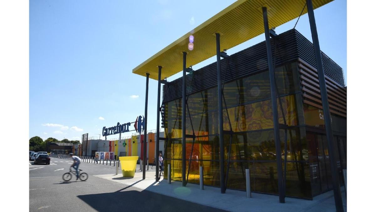 Centre Commercial Carrefour Laon La Romanette
