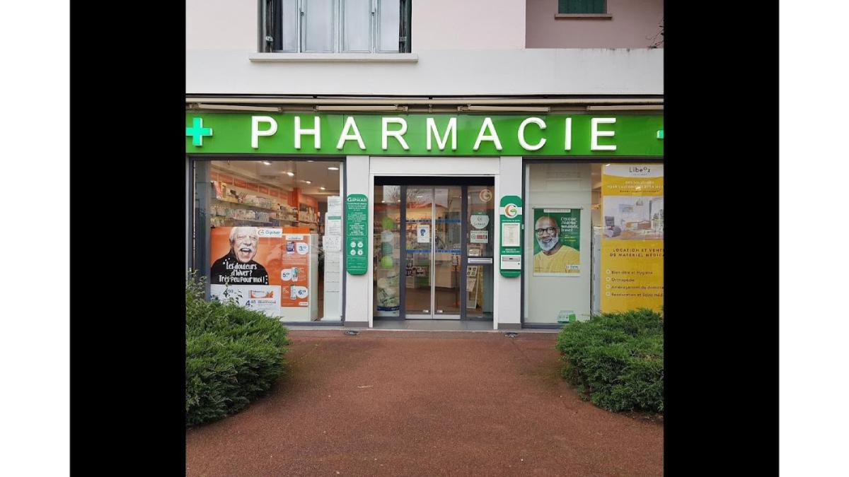 PHARMACIE PLASSE