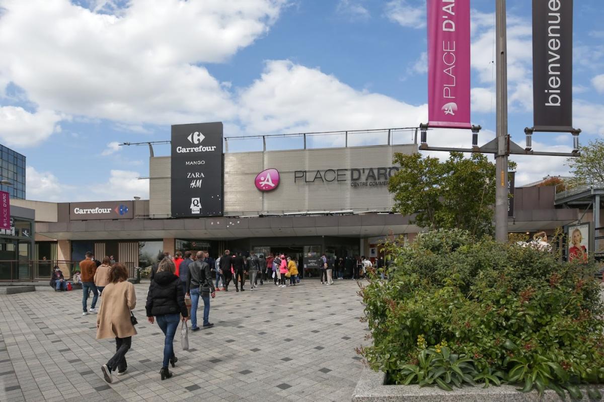 Centre Commercial Régional Place d'Arc