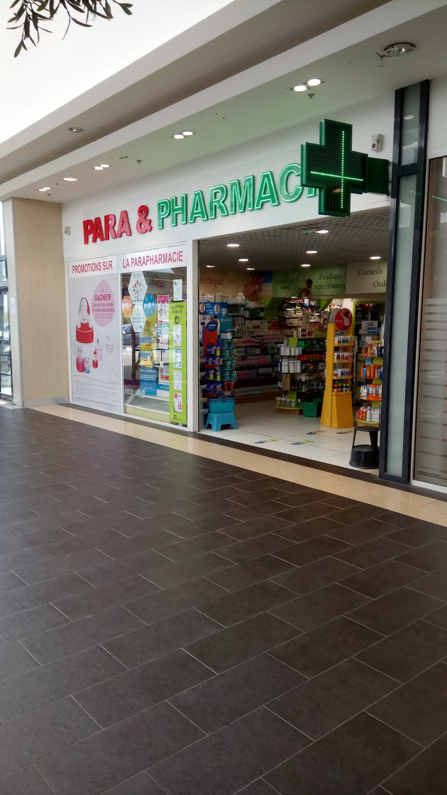 Leadersanté Pharmacie du Centre commercial des Lys