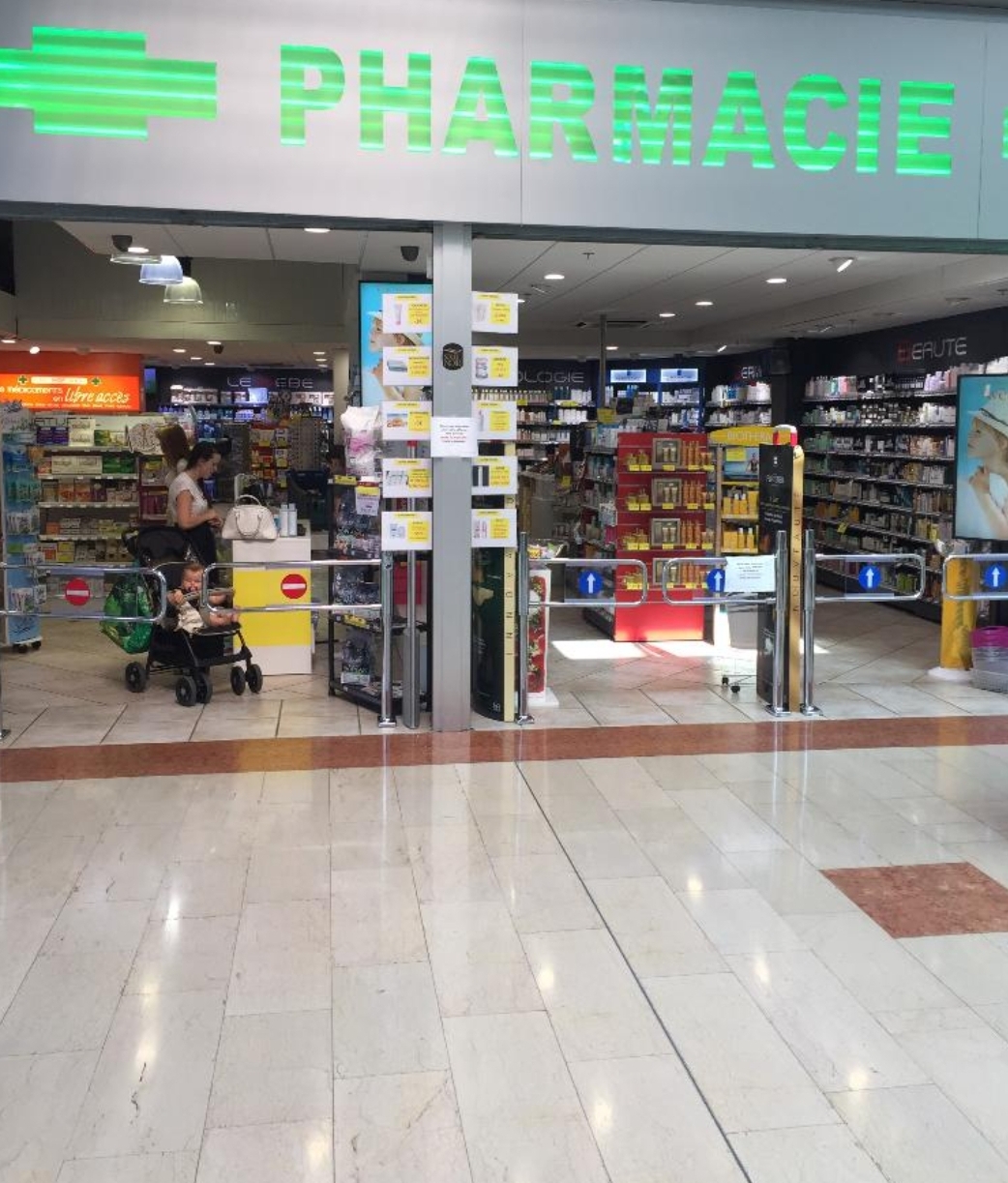 E-Leclerc drugstore in Grasse