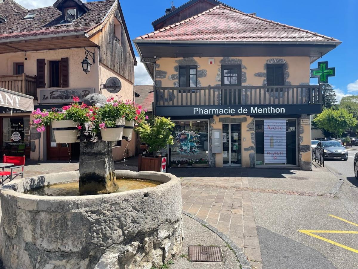 Pharmacie De Menthon