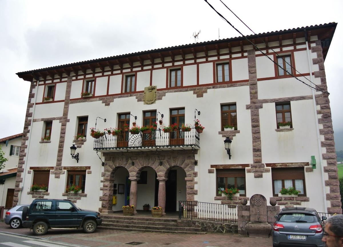 DAVID GARCÍA NAVARRO email: farmacia.na.321@gmail.com