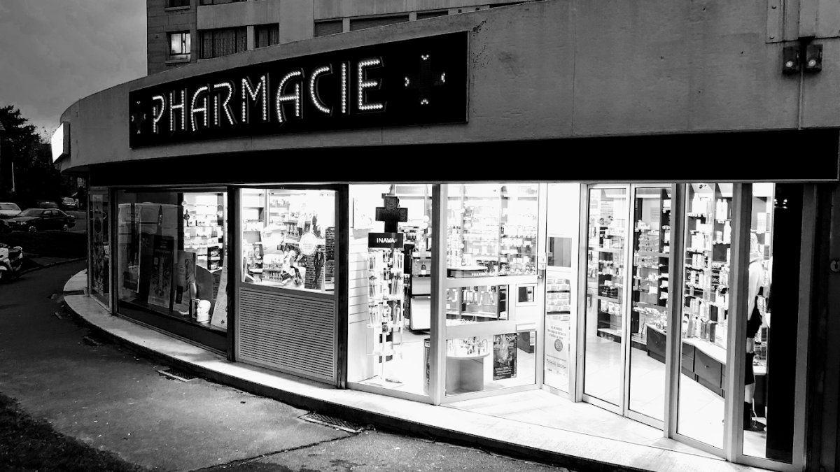 Pharmacie du centre (la terre aux clercs)