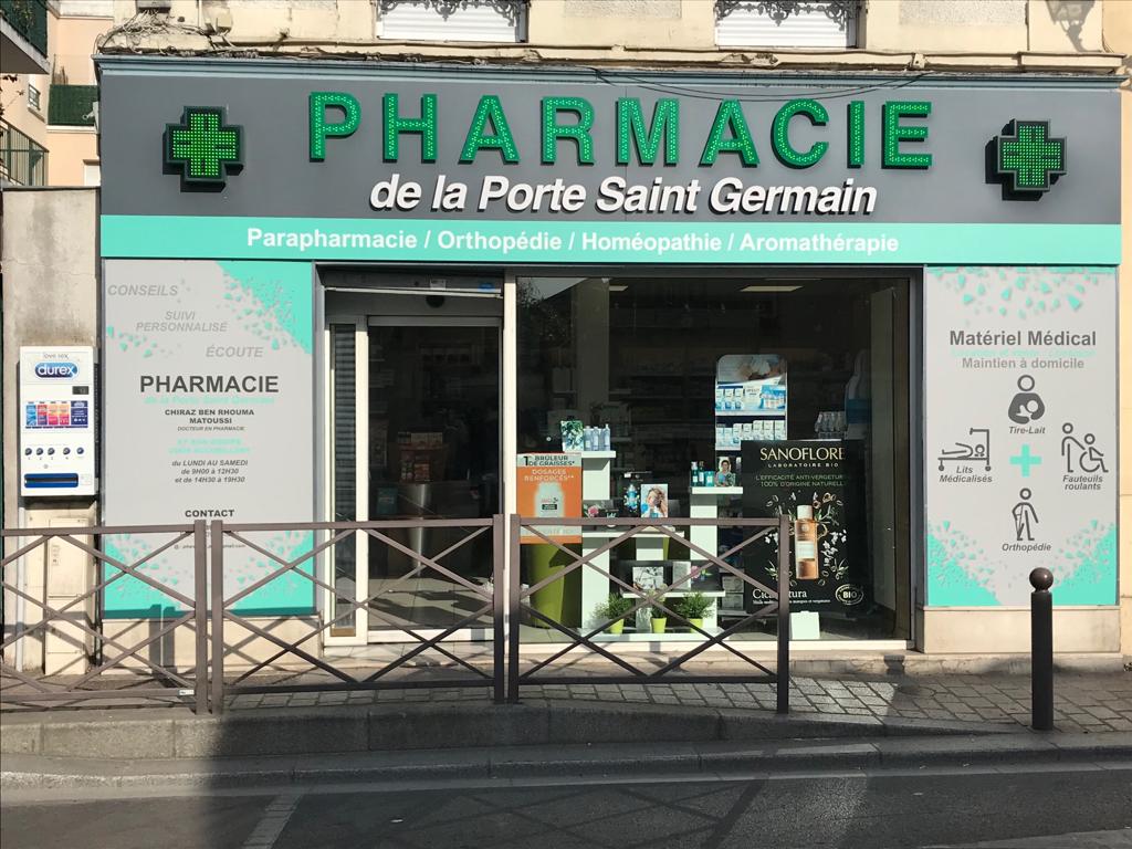 Pharmacie de la Porte Saint-Germain.