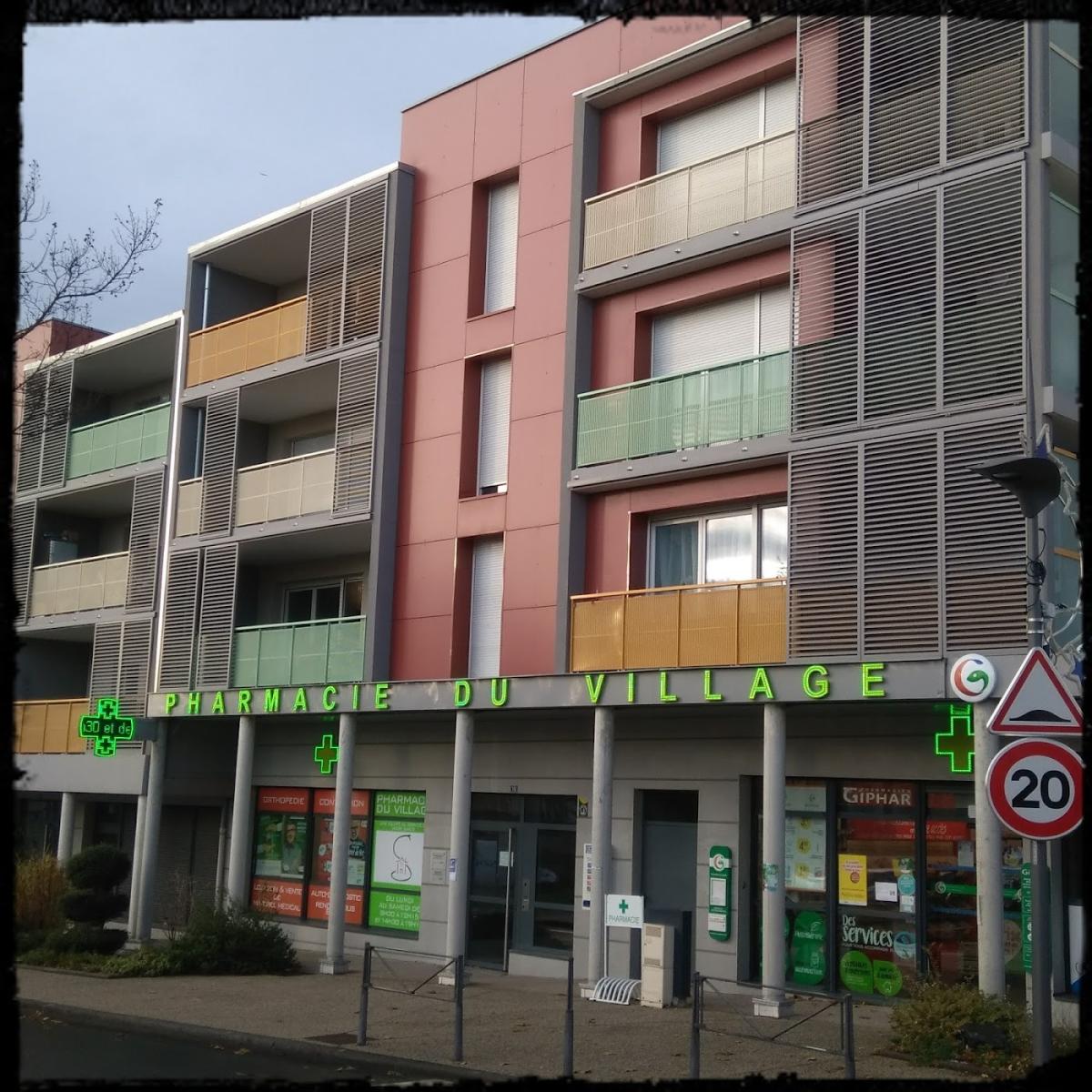 Pharmacie Du Village Domingo /pontes