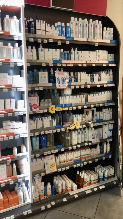 Aprium Pharmacie du Centre Commercial Carrefour Villejuif 7