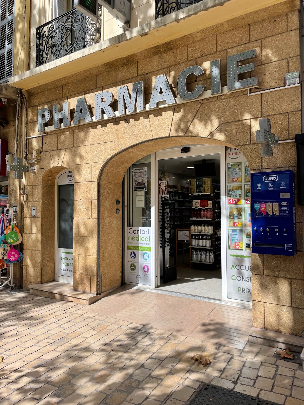 Pharmacie Giordano Giusti