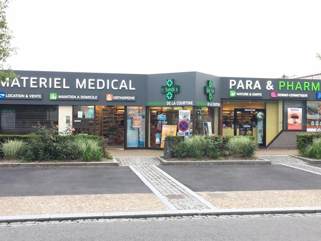 Pharmacie De La Courtine