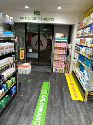 Pharmacie Hennechart André 0