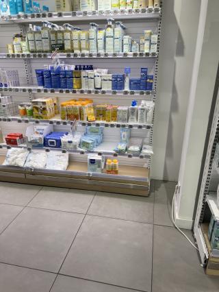 Pharmacie Parapharmacie - Carrefour Ferney Voltaire 0