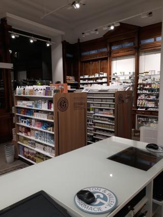 Pharmacie Pharmacie Charlemagne Anton&Willem - Herboristerie 0