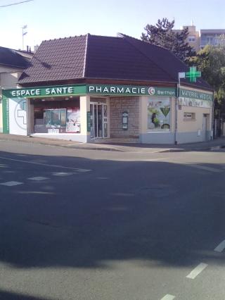 Pharmacie PHARMACIE BERTHON 0