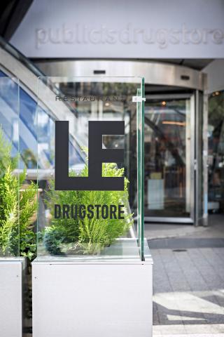 Pharmacie Publicis Drugstore 1