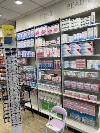 Pharmacie * Pharmacie bonne humeur. Dr Pierre Hebert * 0