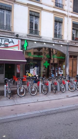 Pharmacie Pharmacie Sainte Blandine - Experte en Médecines Naturelles 0