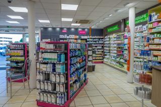 Pharmacie Pharmacie Chateau Roussillon 0