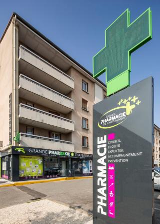 Pharmacie Grande Pharmacie de Chateauvert 0