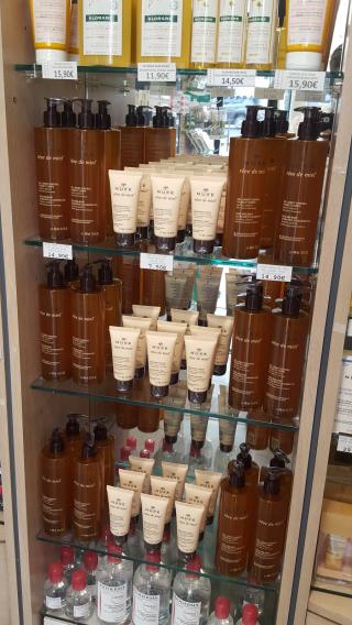 Pharmacie Grande Pharmacie de la Place Blanche 0