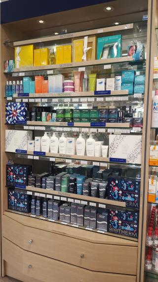 Pharmacie Grande Pharmacie de la Place Blanche 0