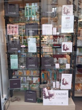 Pharmacie Pharmacie du Roule Leader Santé. 92 200 Neuilly-sur-Seine 0