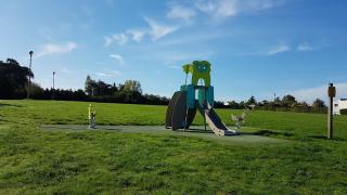 Pharmacie Aire de jeux pour enfants 0