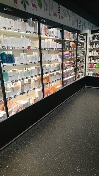 Pharmacie GRANDE PHARMACIE de SAINT JEAN 0