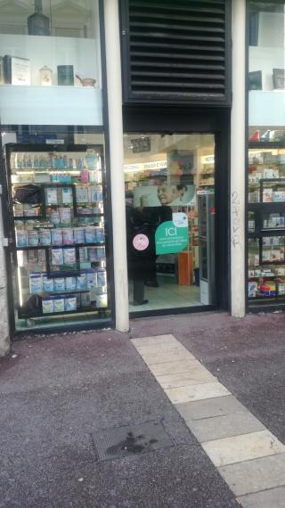 Pharmacie Pharmacie du Cours Saint Louis 0