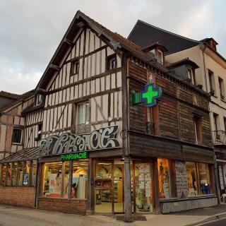 Pharmacie Selarl Pharmacie Veyron 0