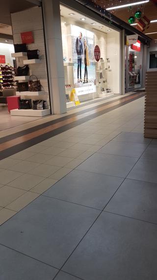 Pharmacie Centre Commercial Carrefour Laon La Romanette 0