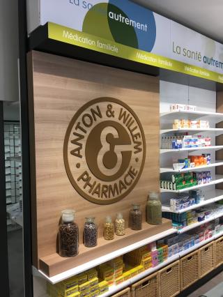 Pharmacie Pharmacie Saint Pierre Anton&Willem - Herboristerie 0
