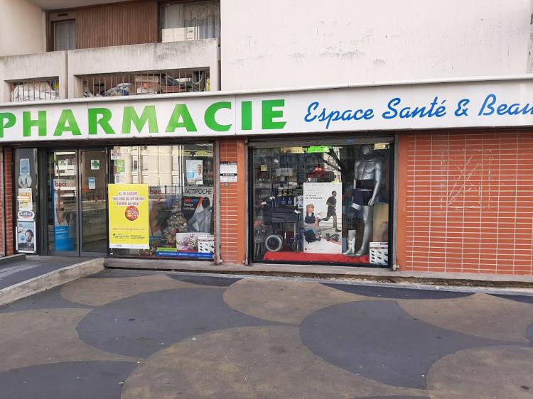 Pharmacie Demanou