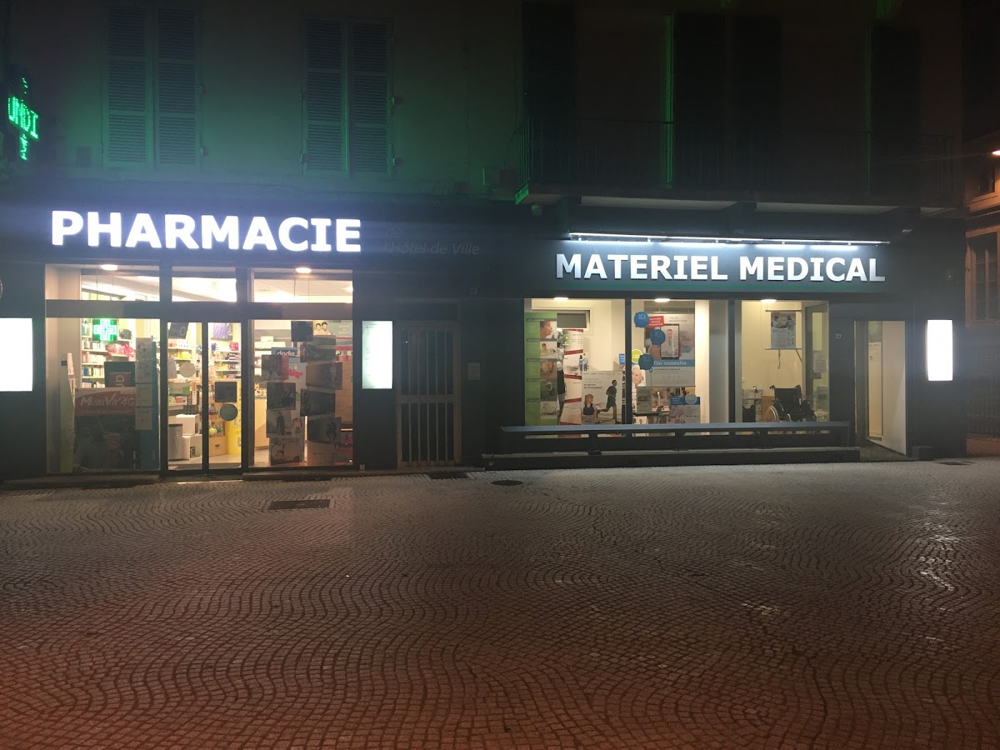 Pharmacie De L'hôtel De Ville