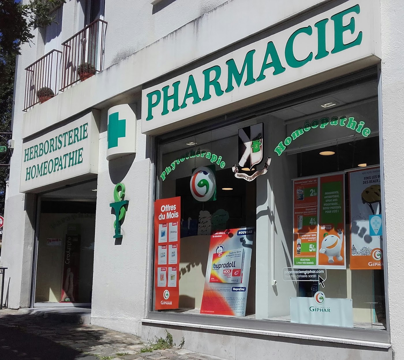 Pharmacie de Groussay
