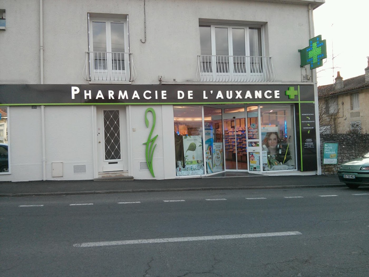 Pharmacie de l'Auxance SNC Nicole Chemineault