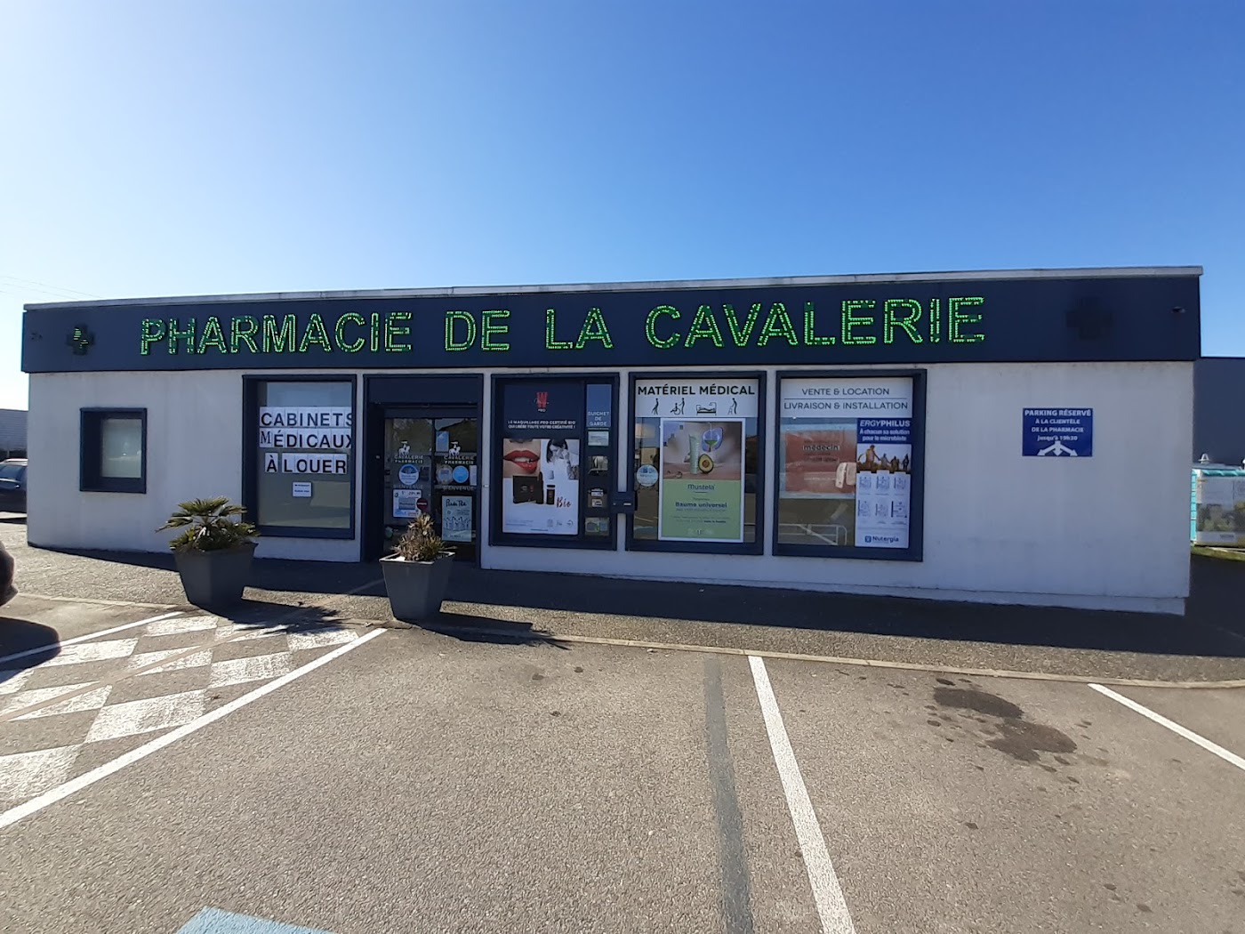 Pharmacie de la Cavalerie