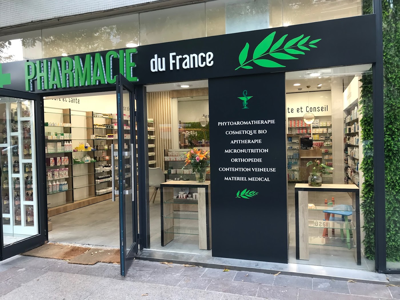 PHARMACIE DU FRANCE (Pharmacie spécialisée en phyto-aromathérapie, micro nutrition)