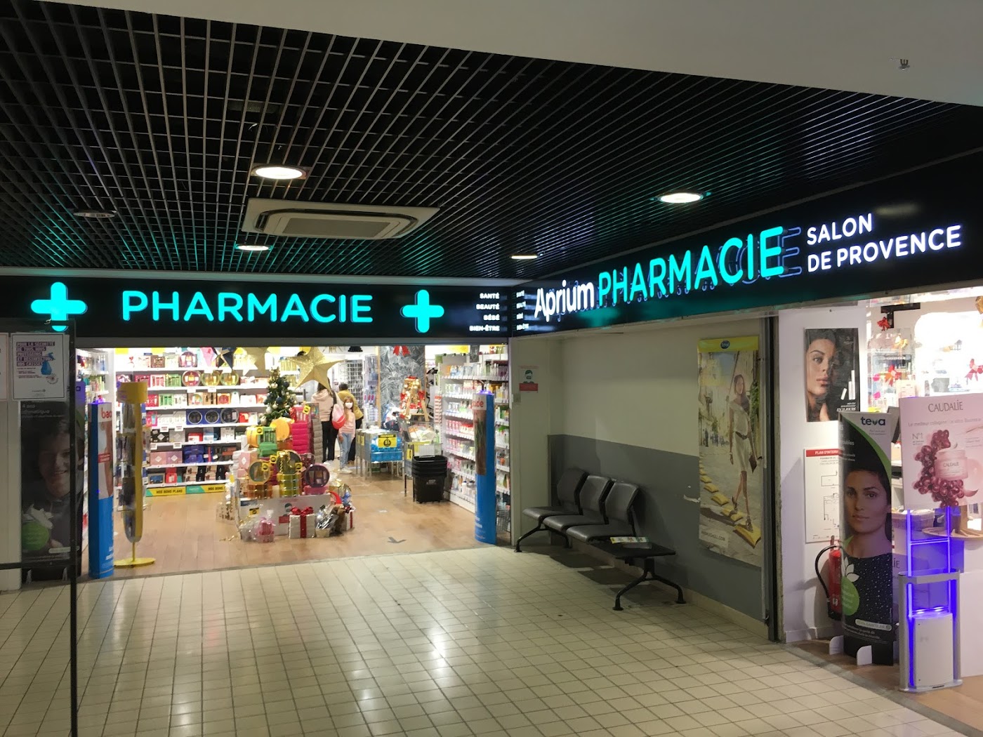 Aprium Pharmacie du Centre Commercial Salon de Provence