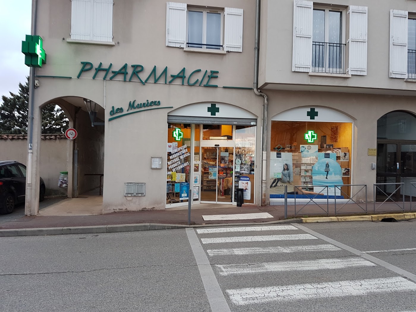 Pharmacie des Mûriers